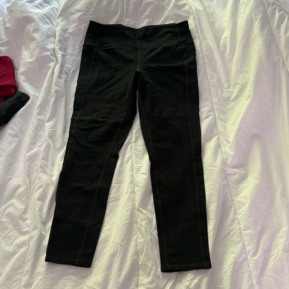 L black leggings